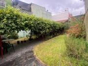 CASA 4 AMBIENTES CON GARAGE, PISCINA Y JARDIN