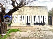 CASA 4 AMBIENTES CON GARAGE Y JARDIN