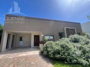 Casa 4 ambientes en alquiler Fincas de Hudson