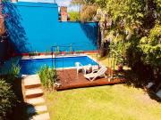 CASA 4 AMBIENTES EN CASTELAR VENTA CON PILETA