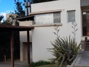 CASA 4 AMBIENTES EN COSTA ESMERALDA C/ GARAGE Y PARRILLA