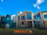Casa 4 ambientes en El Resguardo Ciudad Evita