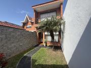 Casa 4 ambientes en Venta en Bernal con Cohera y Patio