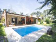 Casa 4 ambientes muy luminosa en Pilar Barrio Los 3 Coniles