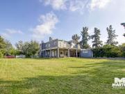 Casa 4 ambientes sobre 1.100m2 con pileta y parrilla...