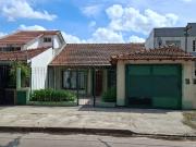 CASA 4 AMBIENTES VENTA MONTE GRANDE QUINCHO PILETA
