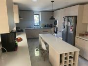 CASA 4 DORM 2 EN SUITE + PISCINA Y QUINCHO PIEDRA ROJA