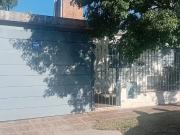 Casa 4 dorm B° Res. los Robles Con Apto bancor