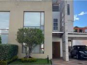 Casa 4 Dorm en Conjunto Privado, Seguridad, Piscina