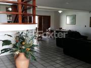 Casa, 4 dormitórios, 330 m², em Centro