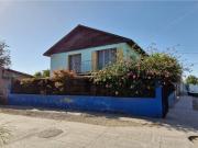 Casa 4 dormitorios al lado plaza y colegio