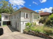 Casa 4 Dormitórios Bairro Teresópolis