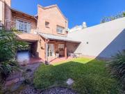 Casa 4 dormitorios, cochera, jardín, barrio Cura Casa 4 dormitorios, cochera, jardín, barrio Cura