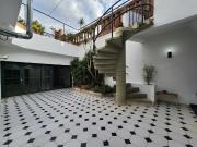 Casa 4 dormitorios con patio en venta Rosario