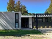 CASA 4 DORMITORIOS COSTA ESMERALDA