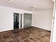 Casa 4 dormitórios e duas vagas de garagem no bairro...