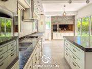 Casa 4 dormitorios, en B° Cerrado LA CASTELLANA, Neuquén