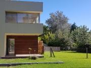 Casa 4 dormitorios en Los Alamos Club de campo Ibarlucea
