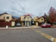 CASA 4 DORMITORIOS EN LUGAR SUMAMENTE TRANQUILO