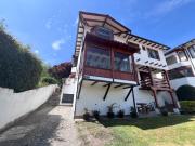 CASA 4 DORMITORIOS ESTILO RUSTICA URBANIZACIÓN PRIVADA...