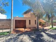 Casa 4 Dormitorios Pileta en Barrio San Salvador