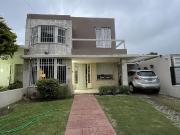 CASA 4 DORMITORIOS ZONA NORTE