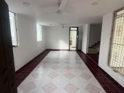 Casa 4 Habitaciones frente a Plaza Comercial en...