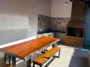 CASA 4 QUARTOS 2 SUÍTES PISCINA E CHURRASQUEIRA 200 M...