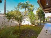 Casa 4 Quartos 6 Banheiros 2 Suítes Banheira...