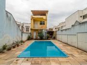 Casa, 4 quartos com 1 suíte, 6 banheiros, Maria da Graça
