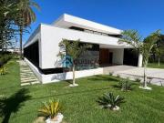 Casa 4 Quartos com Piscina e Hidromassagem na Suíte Master