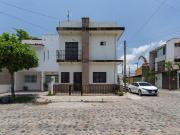 CASA 4 RECAMARAS 3 NIVELES Y EN ESQUINA FRACC. ALBATROS