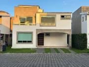 Casa 4 recamas 4 lugares de estacionam en Condado del...