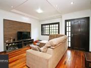 Casa 4 SuÃtes e 6 vagas de garagem no bairro Jardim Itu