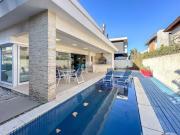 Sobrado 4 suítes, mobiliado e decorado, piscina de...