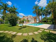 Casa 4 suítes e piscina à venda no Condomínio Vivendas...