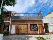 CASA 4AMB CON GARAGE Y TERRAZA PARRILLA