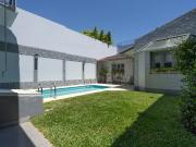 CASA 5 AMB 3 BAÑOS 2 TOILETS COCHERA JARDIN PILETA