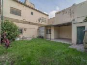 Casa 5 amb. C/Jardin con parrilla y Garage