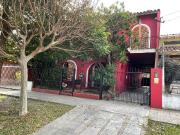 CASA 5 AMB. C/PARQUE Y PILETA LOMAS APTO CREDITO