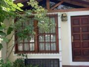 Casa 5 amb. en Ciudad Jardín, con piscina y quincho