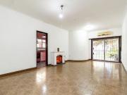 CASA 5 AMB LOTE PROPIO JARDÍN QUINCHO COCHERA