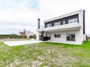 CASA 5 AMB PILETA QUINCH A ESTRENAR PUERTOS CEIBOS