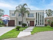 CASA 5 AMB/ VENTA A LA LAGUNA TERRALAGOS, CANNING