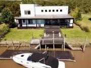 CASA 5 AMB VENTA EN ISLA DEL ESTE.QUINCHO AMARRA