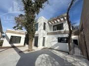 Casa 5 ambientes a estrenar entrega marzo/ abril 2025...