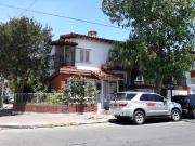 CASA 5 AMBIENTES CON 2 COCHERAS BERAZATEGUI CENTRO