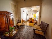 Casa 5 ambientes con cochera y terraza!