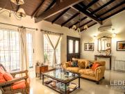 CASA 5 AMBIENTES CON GARAGE SOBRE LOTE DE TERRENO 395M2...