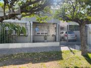 Casa 5 ambientes con jardín en venta Quilmes Oeste